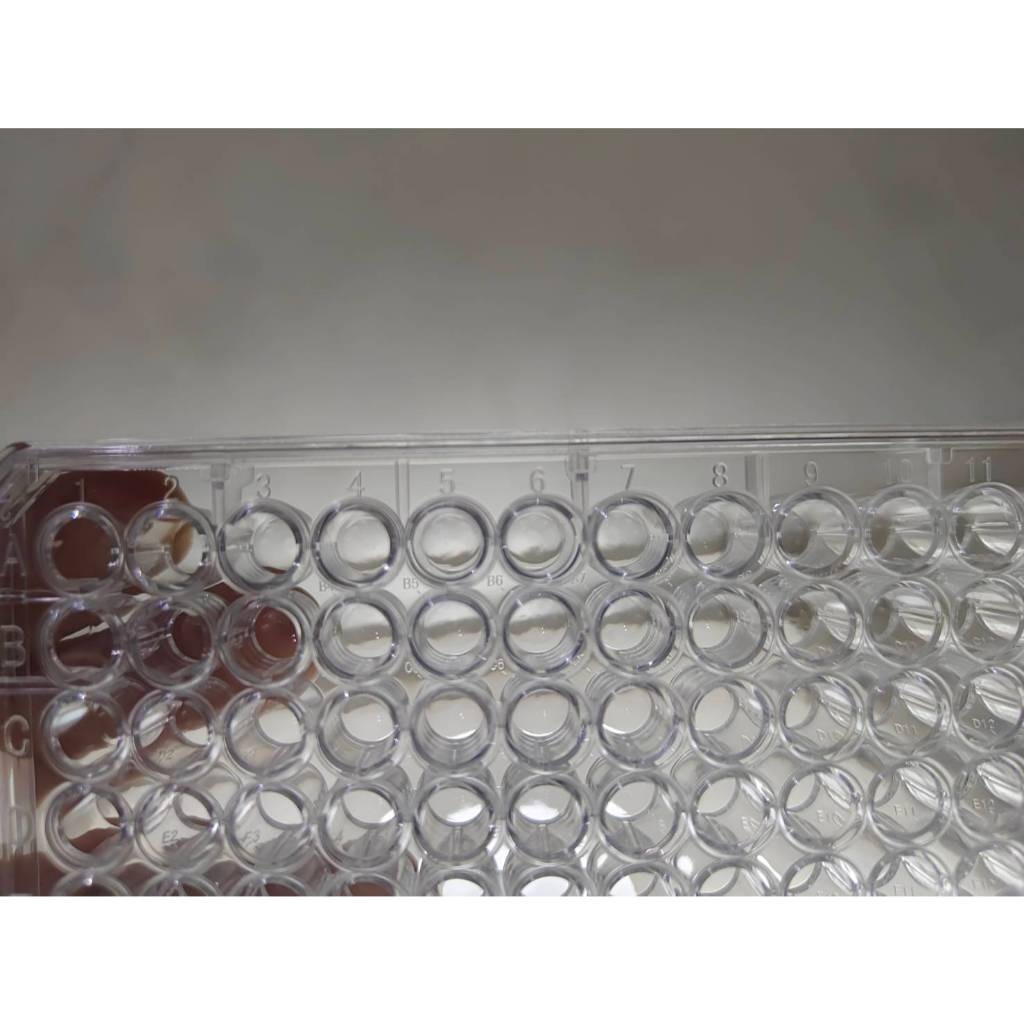 Microplate U Bottom 96 Well dengan Penutup